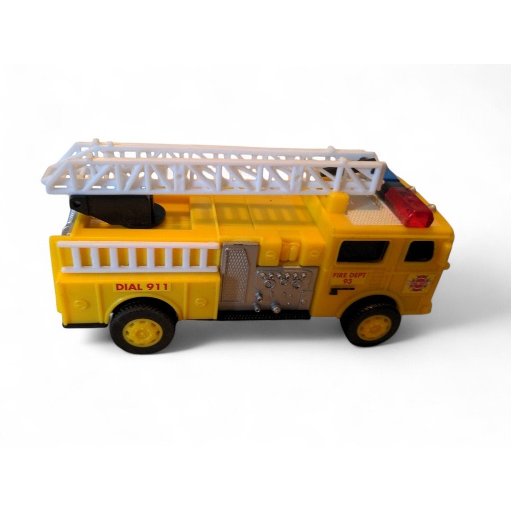 Galoob Kids OS Fire Truck Diecast Plastic Yellow Extension Ladder Vintage‎ 1999